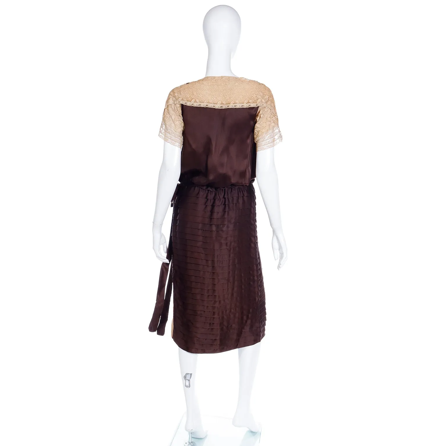 1920s Vintage Brown Pleated Silk Dress with Lace Sleeves