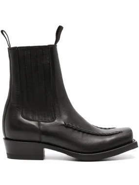 Agulla Boot in Black