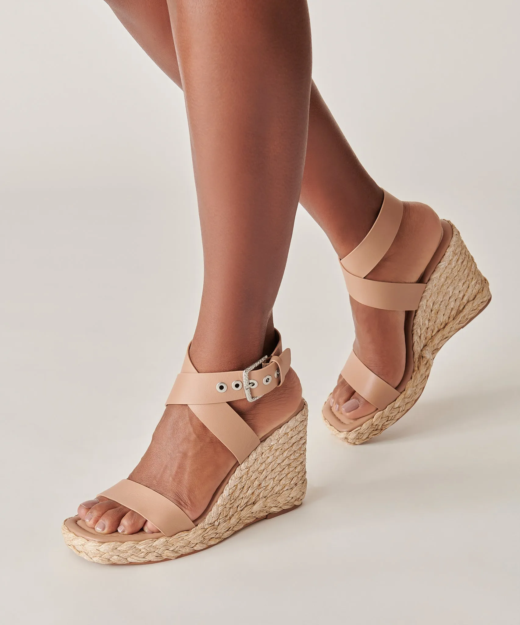 ALDONA WEDGES CAFE LEATHER - re:vita