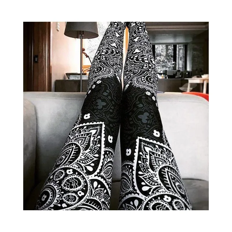 B&W Mandala Leggings