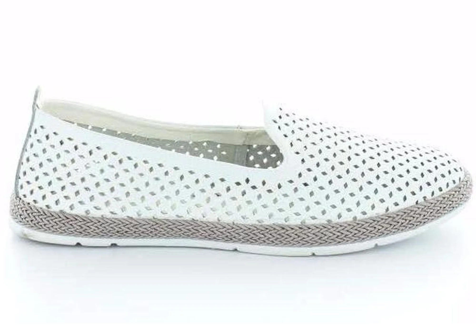 CC Resorts Remi Womens Comfortable Leather Casual Flats