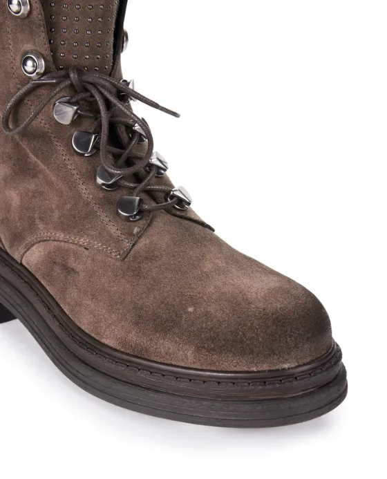 Estilo Emporio Superstud Suede Boot - Mud