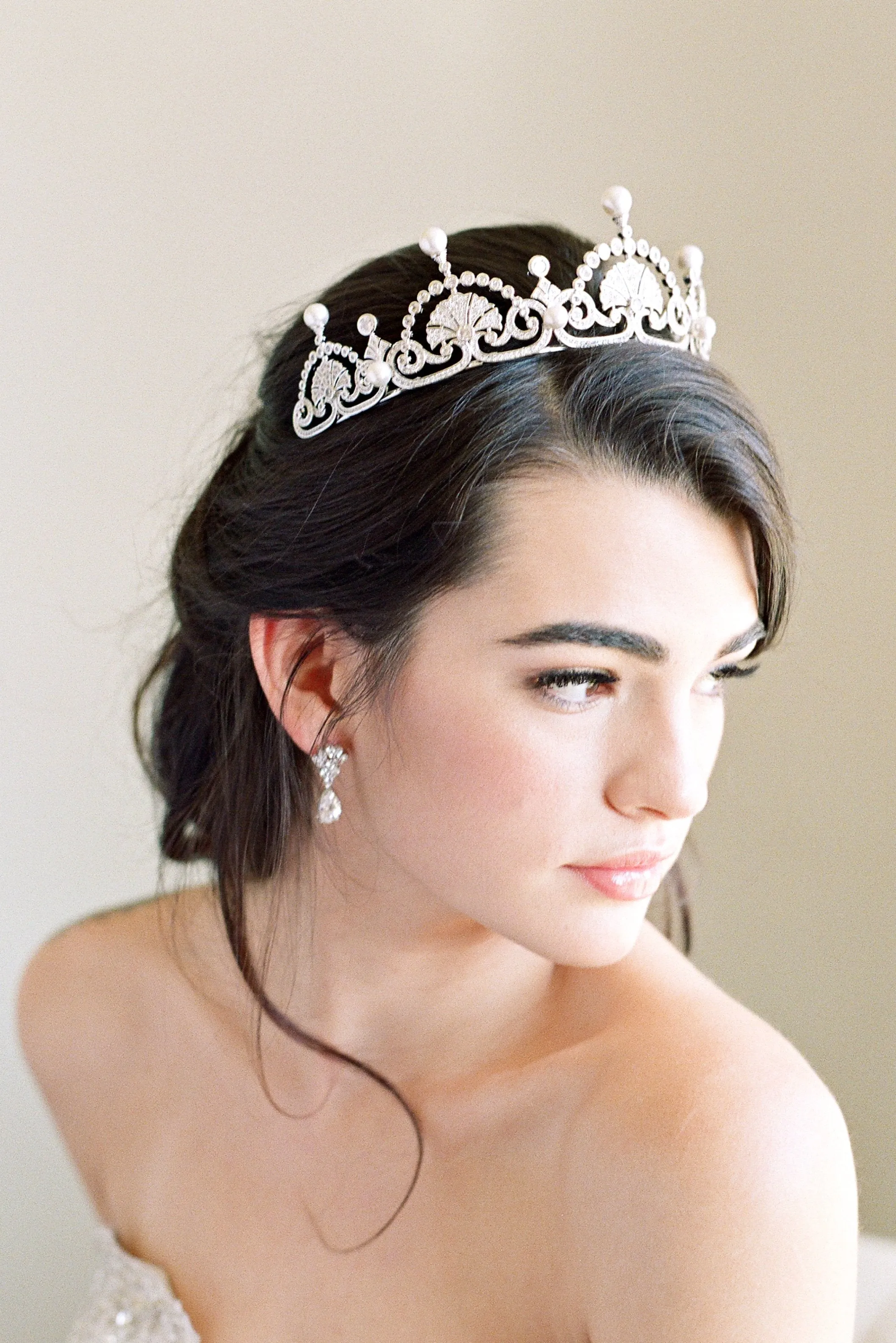 SOPHIA Simulated Diamond and Pearl Tiara