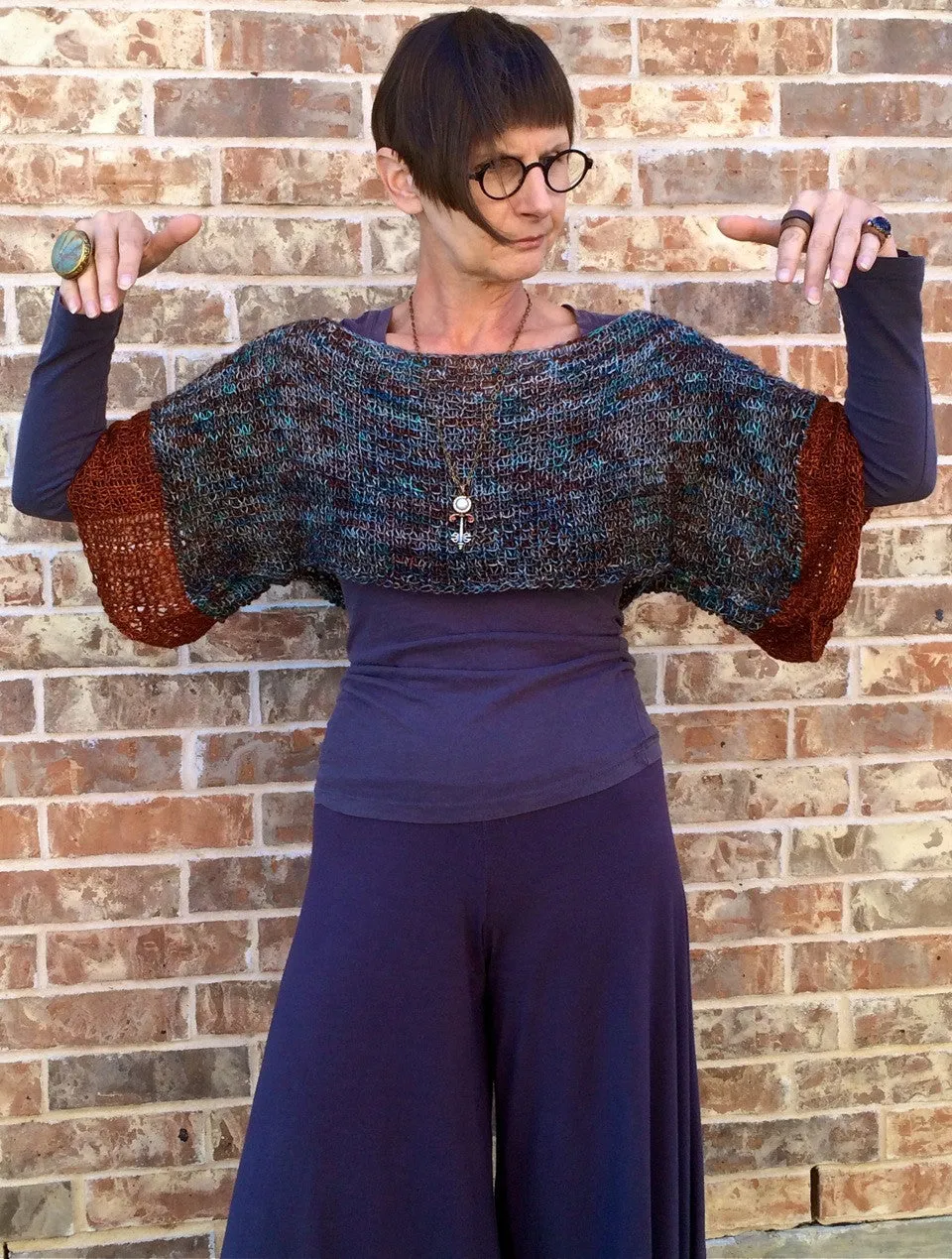 Topic, a knitted shrug pattern