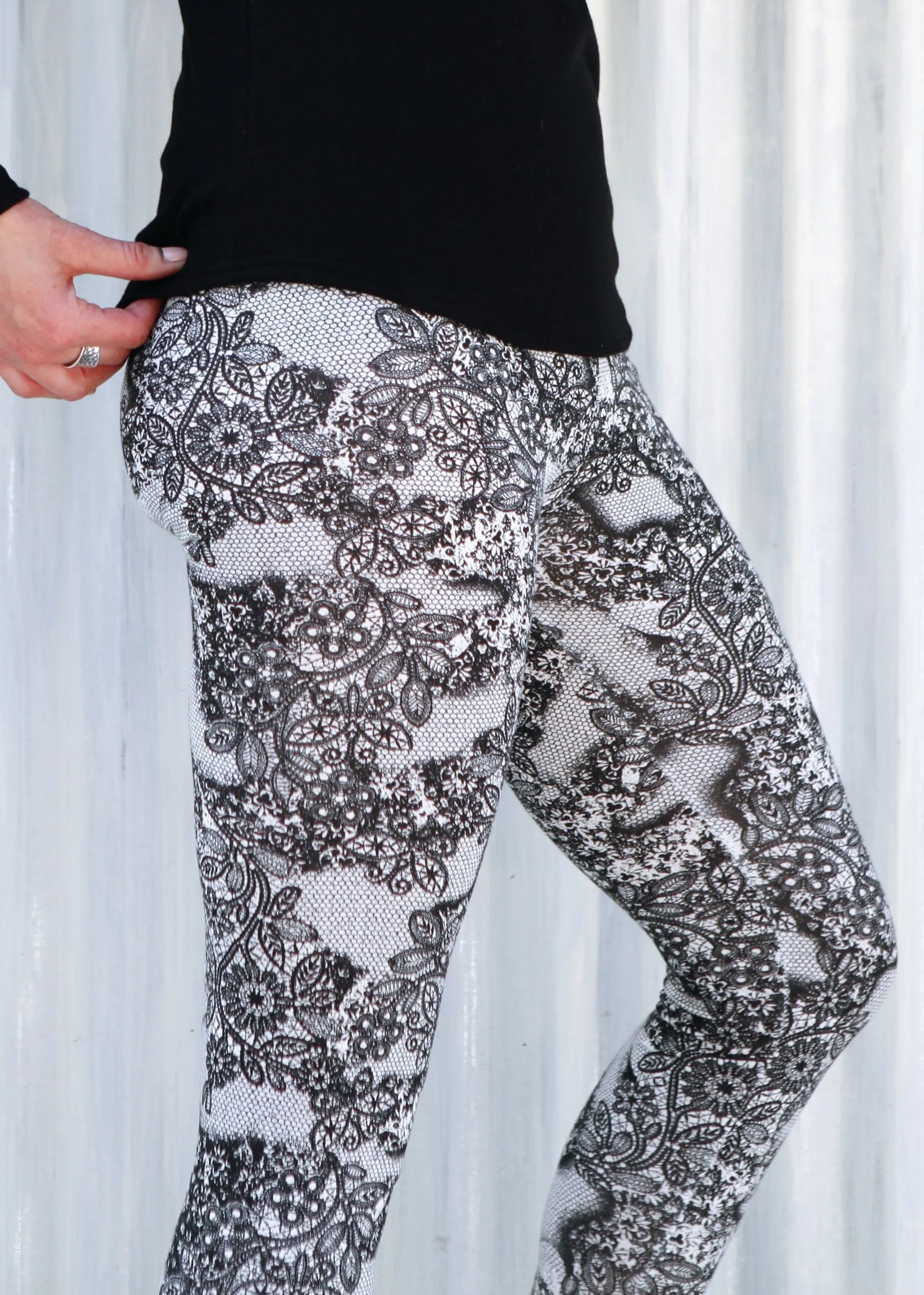 Wednesday Leggings